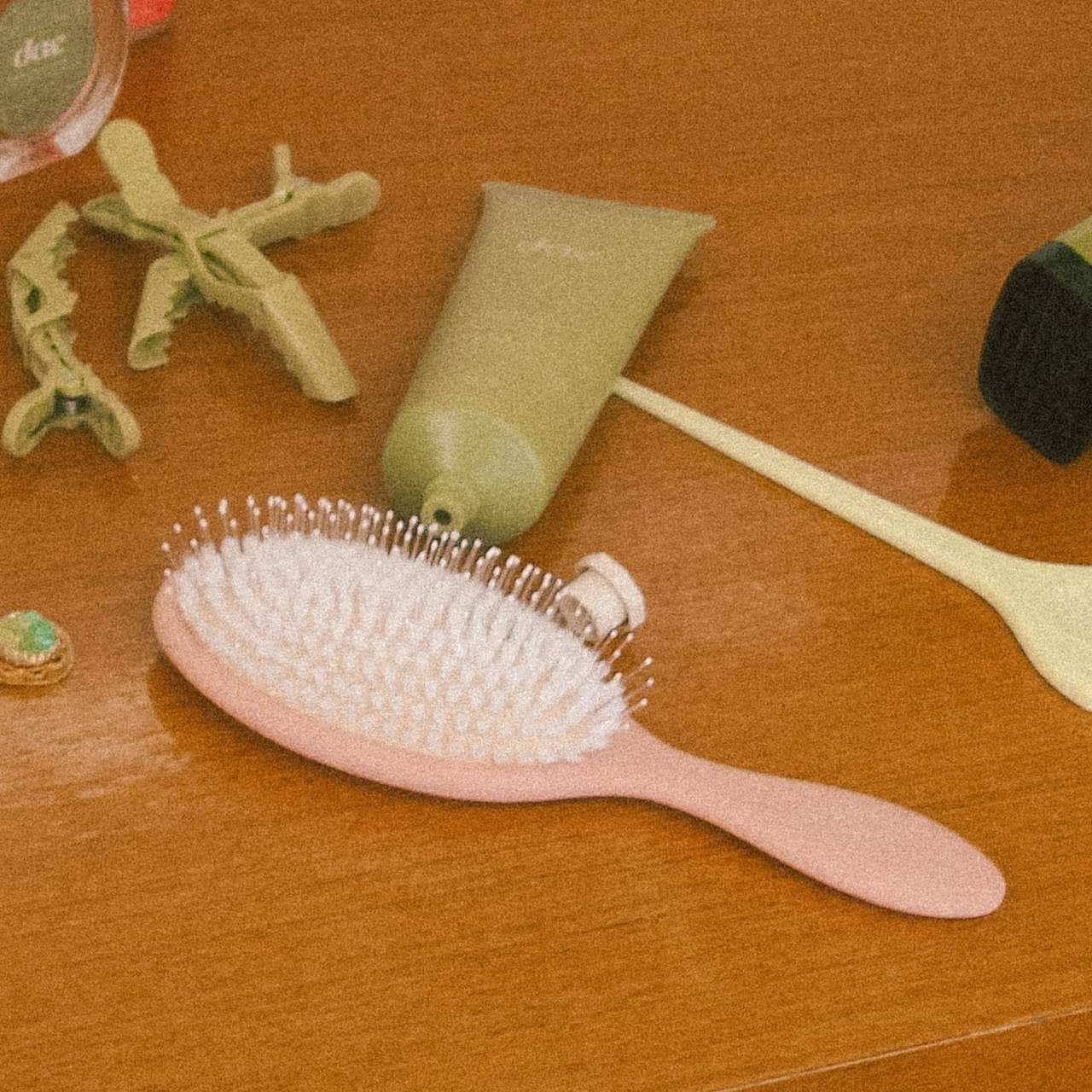 Dae - Vegan Detangle + Style Brush (Preorden)