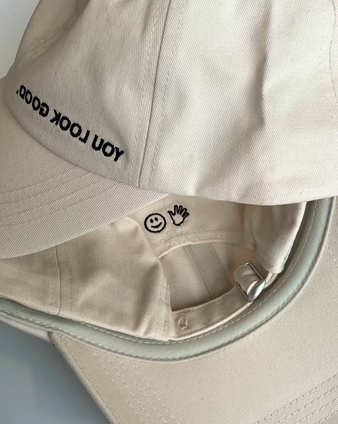 Glossier - You Look Good Cap (Preorden)