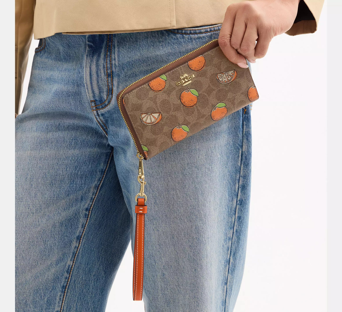 Coach - Long Zip Around Wallet In Signature Canvas With Orange Print (Preorden)