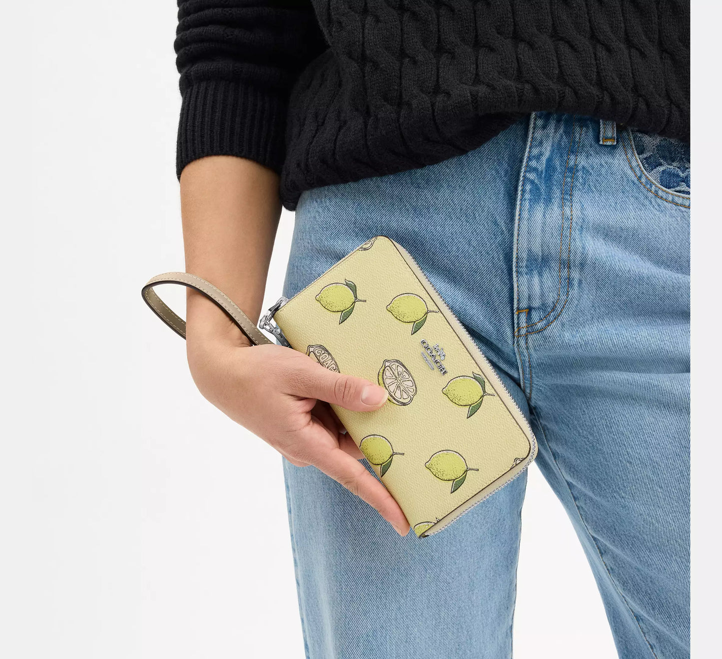 Coach - Long Zip Around Wallet With Lemon Print (Preorden)