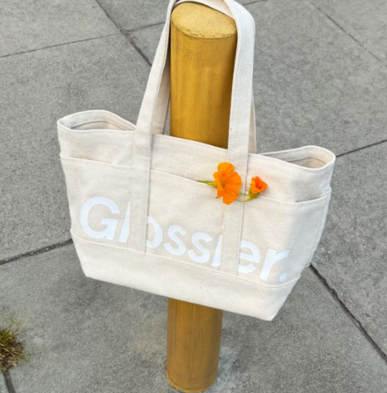 Glossier - Utility Bag (Preorden)