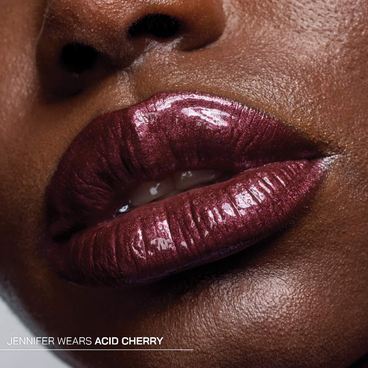 Isamaya - Lips Metal- Sheer Metallic Balm (Preorden)