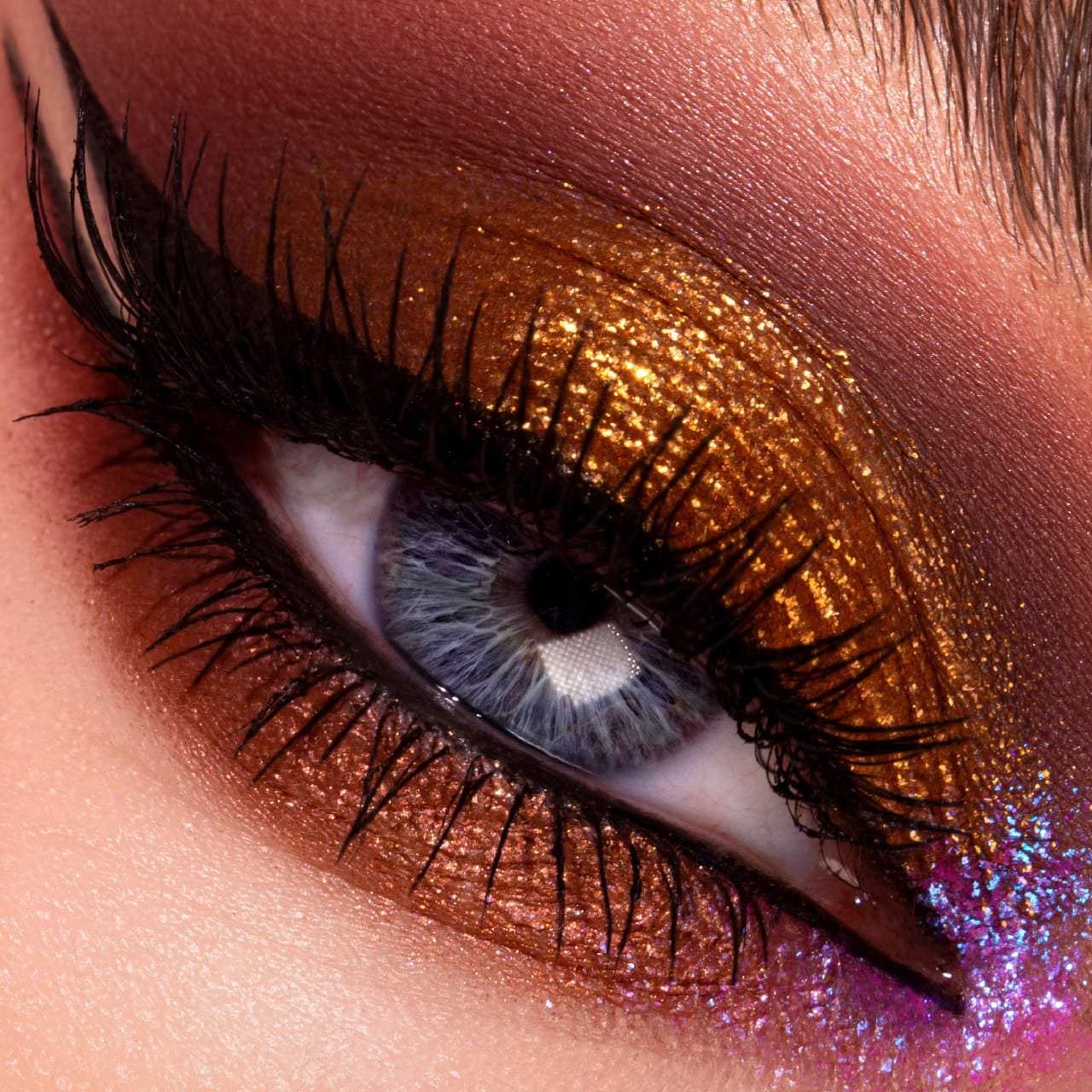 Pat Mc Grath Labs - Mothership IX Eyeshadow Palette: Huetopian Dream (Preorden)