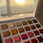 Painted by James Charles - Basic Canvas (Desperfecto en 1 tono)